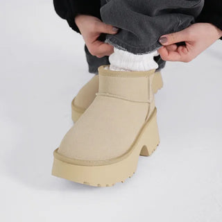 Cony Platform Short UGG Boots