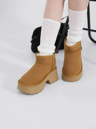 Cony Platform Short UGG Boots