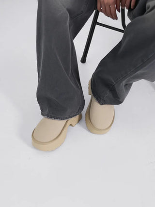 Cony Platform Short UGG Boots