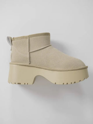 Cony Platform Short UGG Boots