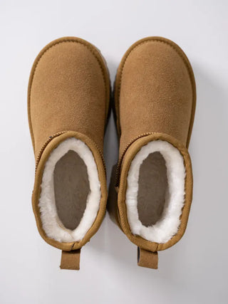 Cony Platform Short UGG Boots
