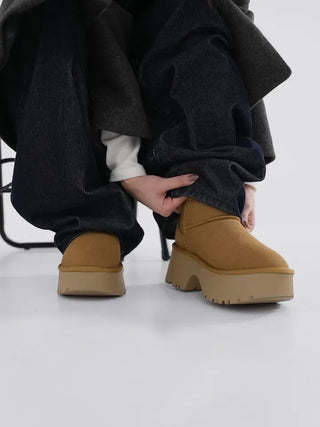 Cony Platform Short UGG Boots