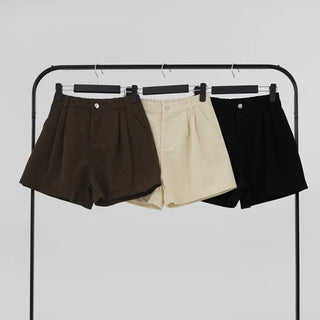 Mille Corduroy Pintuck Shorts