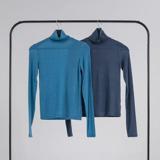 Bento Tencel Slim Turtleneck
