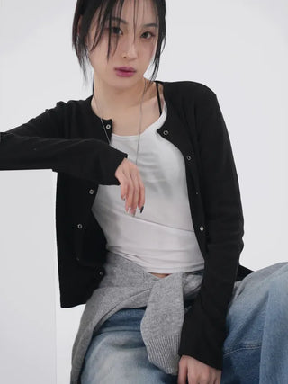 Tena U-neck Basic Long Sleeve Tee