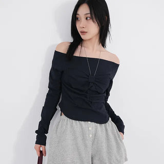 Lane Bloom Ribbon Off-shoulder T-shirt