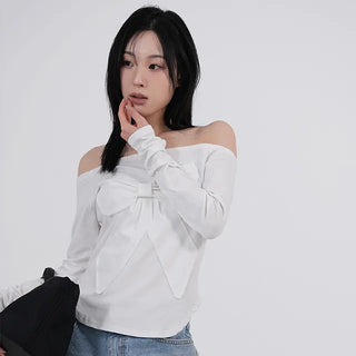Lane Bloom Ribbon Off-shoulder T-shirt