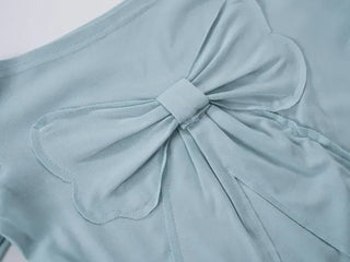 Lane Bloom Ribbon Off-shoulder T-shirt