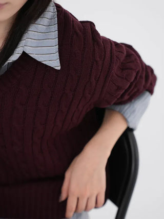 Chino V-Neck Cable Knit