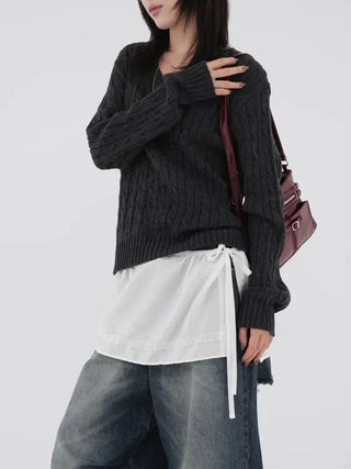 Chino V-Neck Cable Knit