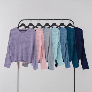 Chino V-Neck Cable Knit