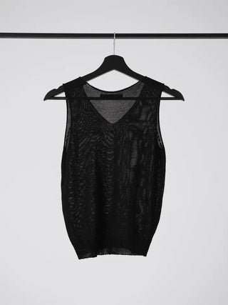 UL Basic V-Neck Sleeveless Knit