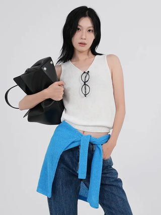UL Basic V-Neck Sleeveless Knit