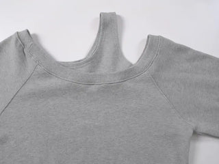 Zilla Loose Fit Off-Shoulder Sweatshirt