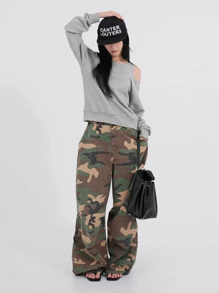 Zilla Loose Fit Off-Shoulder Sweatshirt