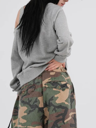 Zilla Loose Fit Off-Shoulder Sweatshirt