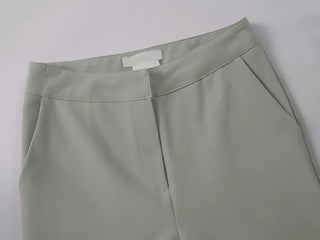 Carr Basic Capri Pants