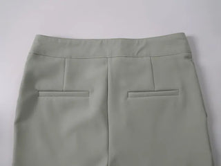 Carr Basic Capri Pants