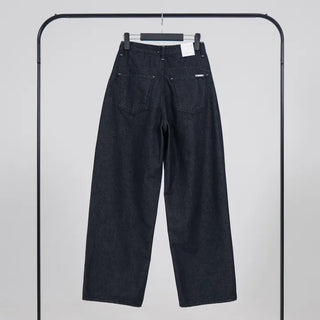 Shy Non-Faded Wide Raw Denim