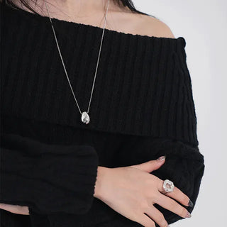 Ene Off-shoulder Loose Cable Knit