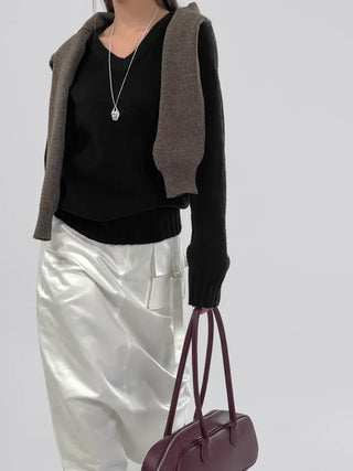 EVA Raglan V-Neck Knit