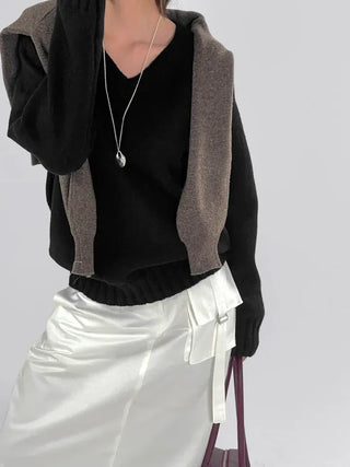 EVA Raglan V-Neck Knit