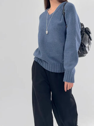EVA Raglan V-Neck Knit