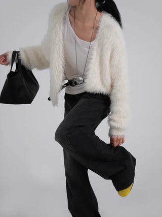 Suan Cutline Semi-Flare Wide Denim Jeans