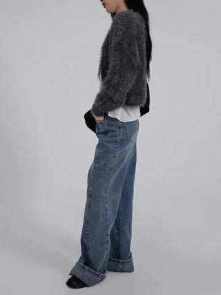Suan Cutline Semi-Flare Wide Denim Jeans