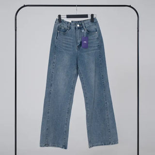 Suan Cutline Semi-Flare Wide Denim Jeans
