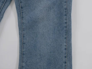 Suan Cutline Semi-Flare Wide Denim Jeans