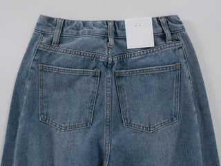 Suan Cutline Semi-Flare Wide Denim Jeans