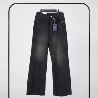 Suan Cutline Semi-Flare Wide Denim Jeans