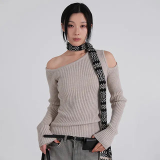 Soen Asymmetrical Shoulder Cutoff Ribbed Slim Knit