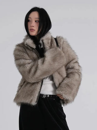 Soen Asymmetrical Shoulder Cutoff Ribbed Slim Knit