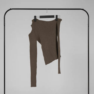Soen Asymmetrical Shoulder Cutoff Ribbed Slim Knit