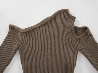 Soen Asymmetrical Shoulder Cutoff Ribbed Slim Knit