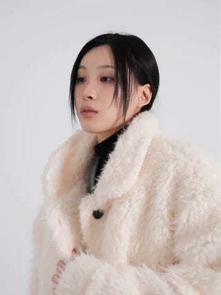 Rue Flat Collar Hairy Wool Short Coat
