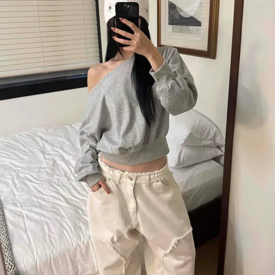 Loose Fit Crop One-Off Sweatshirt