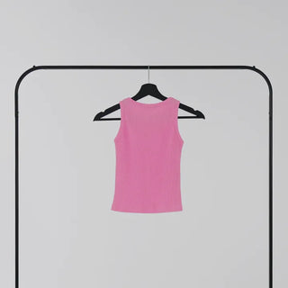Eon Pendant Ribbed Sleeveless Knit