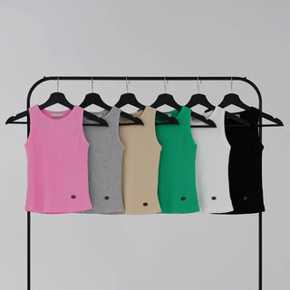 Eon Pendant Ribbed Sleeveless Knit
