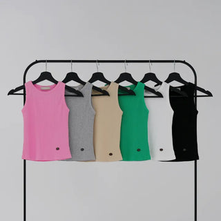 Eon Pendant Ribbed Sleeveless Knit