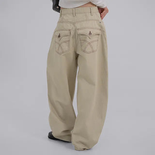 Lark Color Stitch Wide Curved Pants