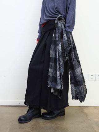 [NeverSeez] Tassel Pleated Skirt