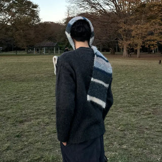 Colored border scarf