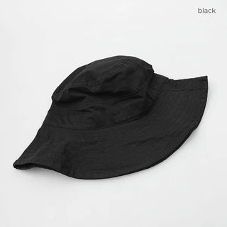 Colored bucket hat