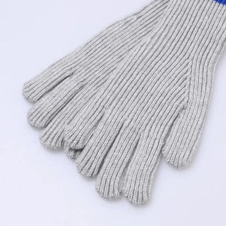 Pointed finger hole gloves