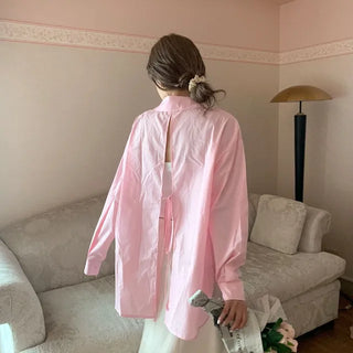 Back slit ribbon shirt