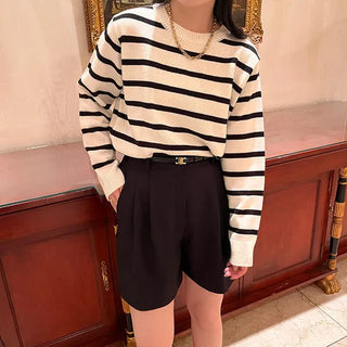 Two-pleat shorts