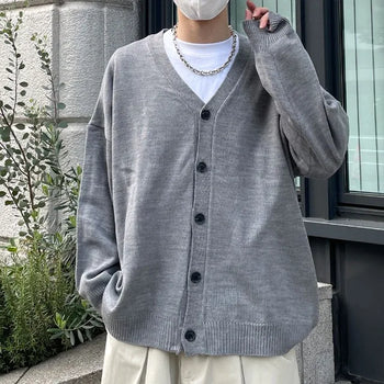 Oversized V-neck colored cardigan